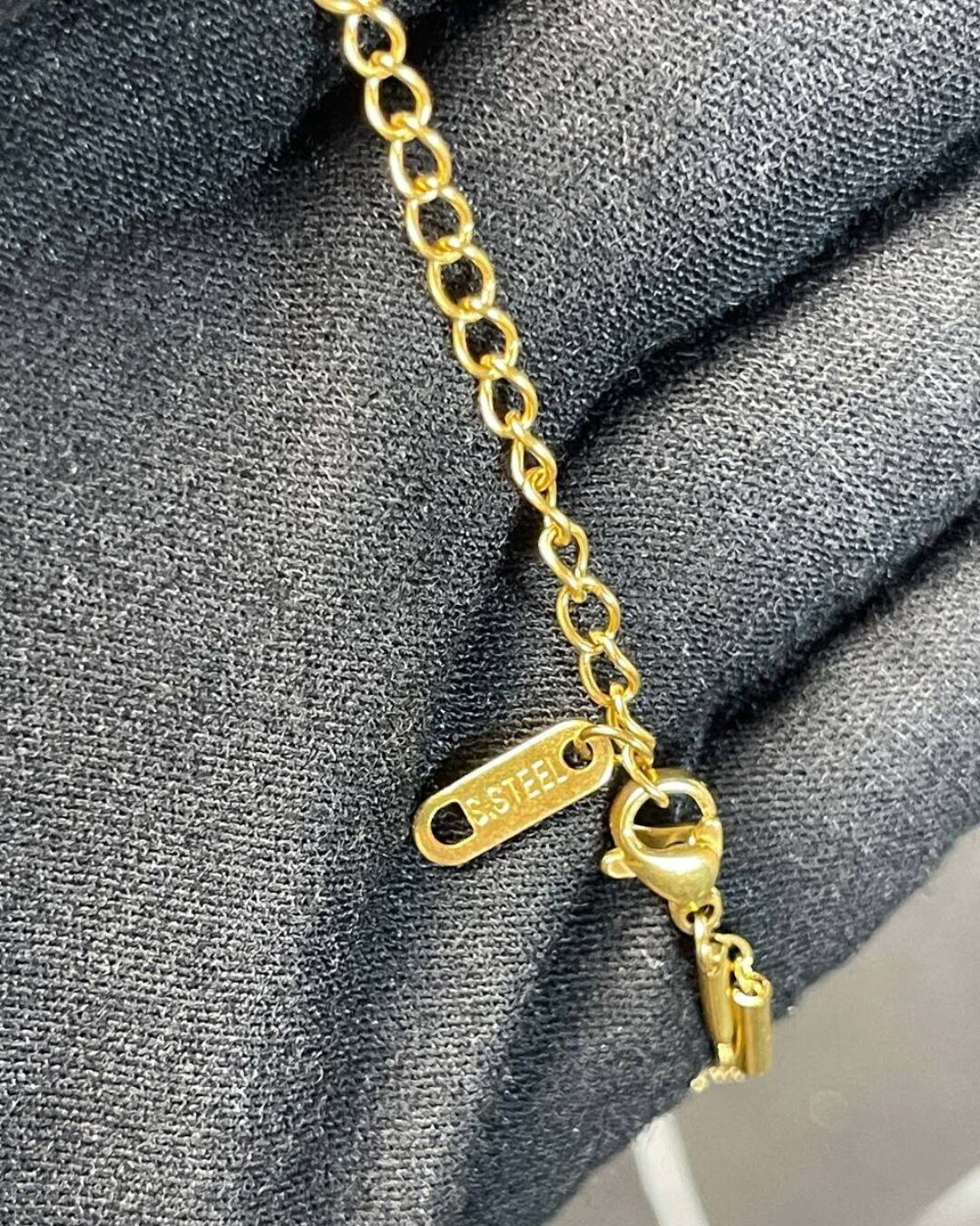 Колье Louis Vuitton