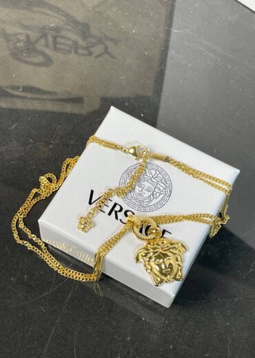 Колье Versace