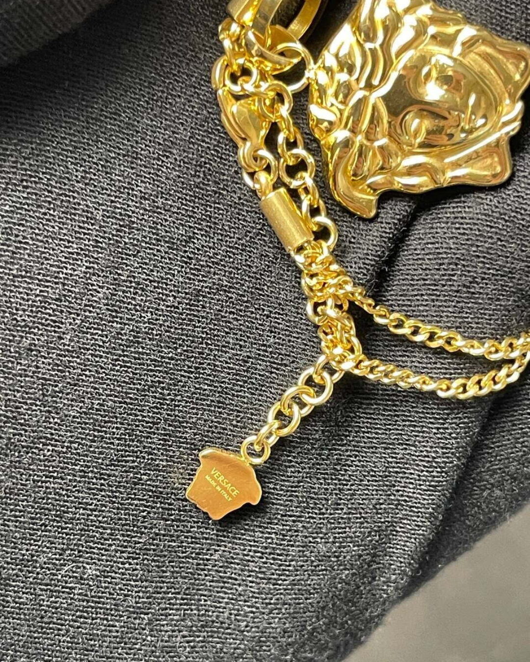 Колье Versace
