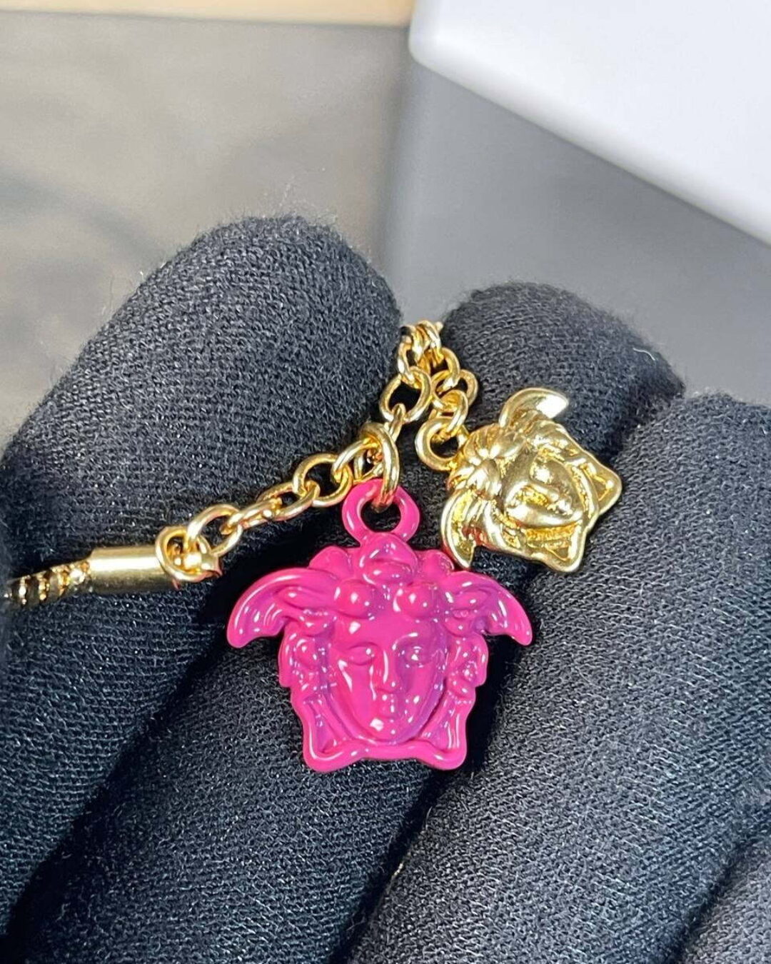 Колье Versace