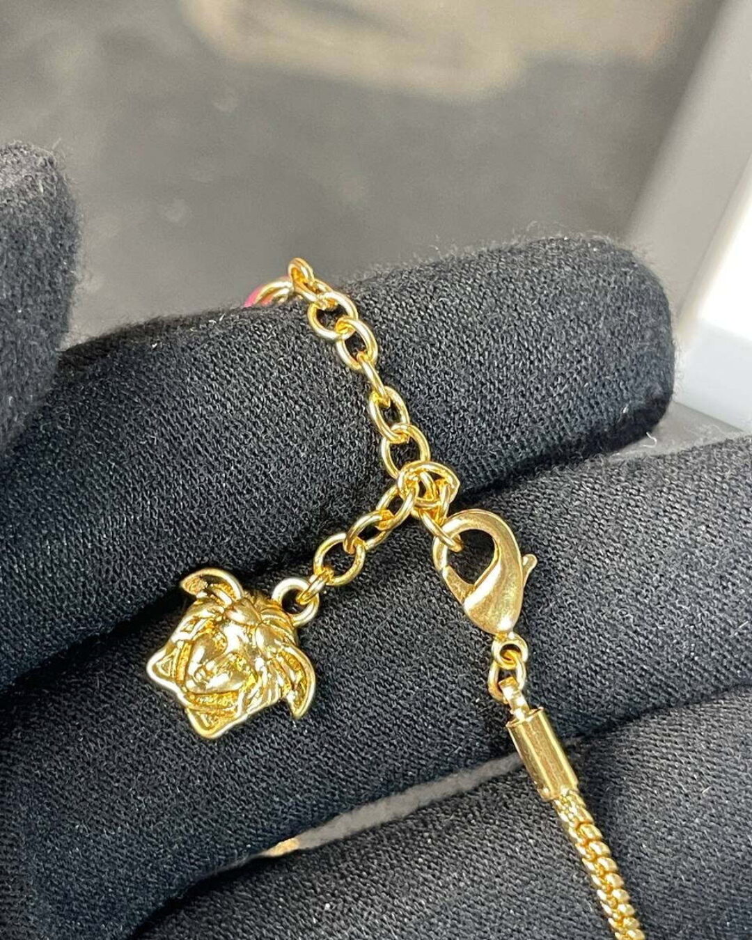 Колье Versace