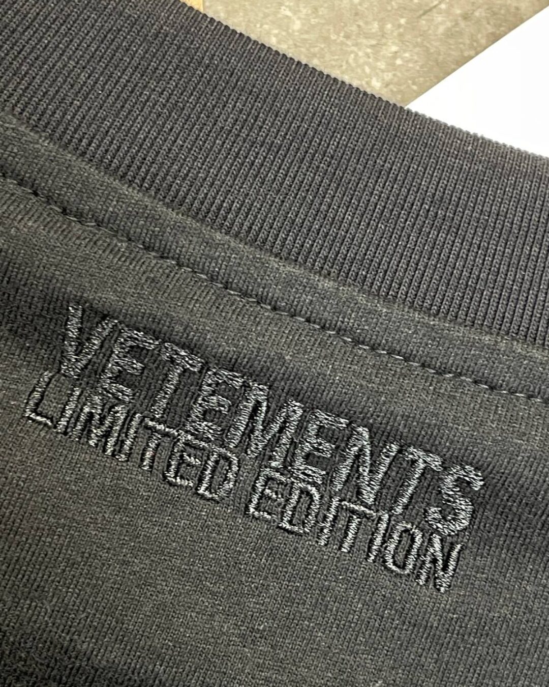 Футболка Vetements Heart — фото 7