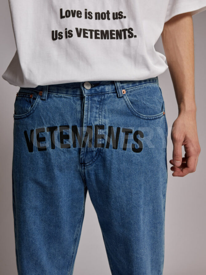 Джинсы Vetements