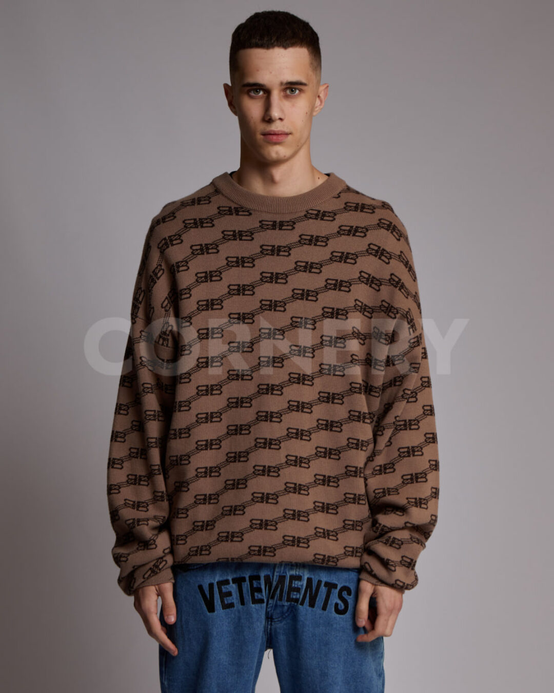 Свитер Balenciaga