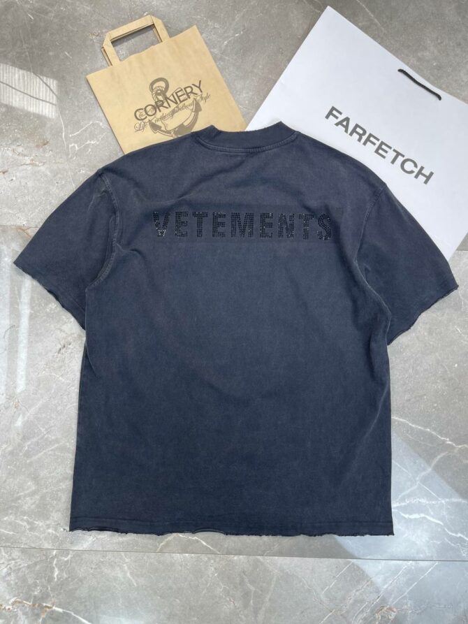 Футболка Vetements