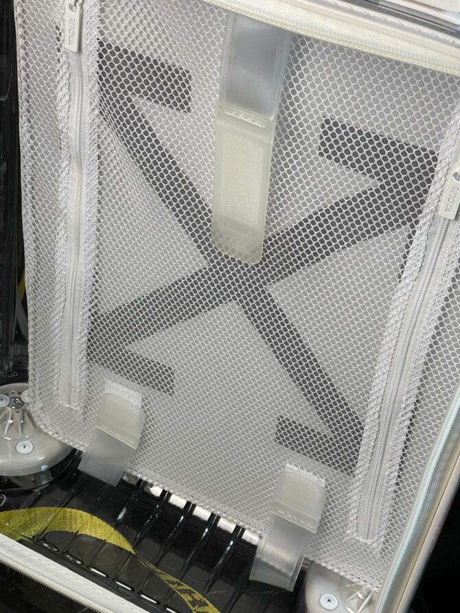 Чемодан Off White