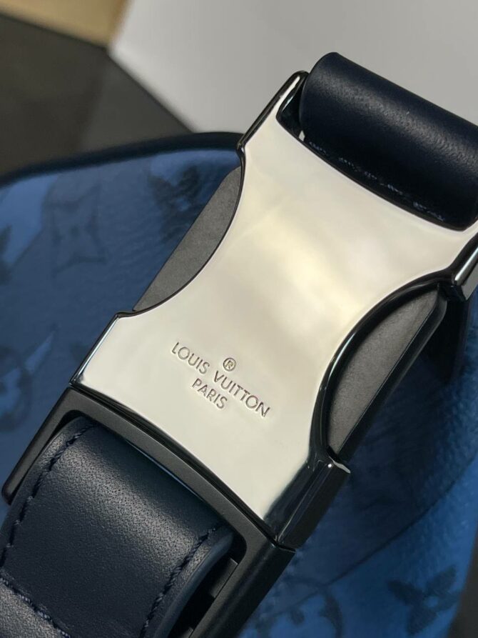 Сумка Louis Vuitton Campus