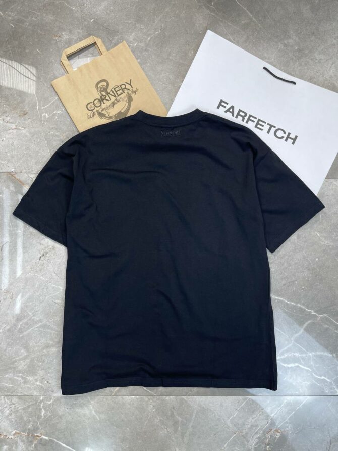 Футболка Vetements