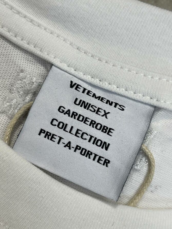 Футболка Vetements