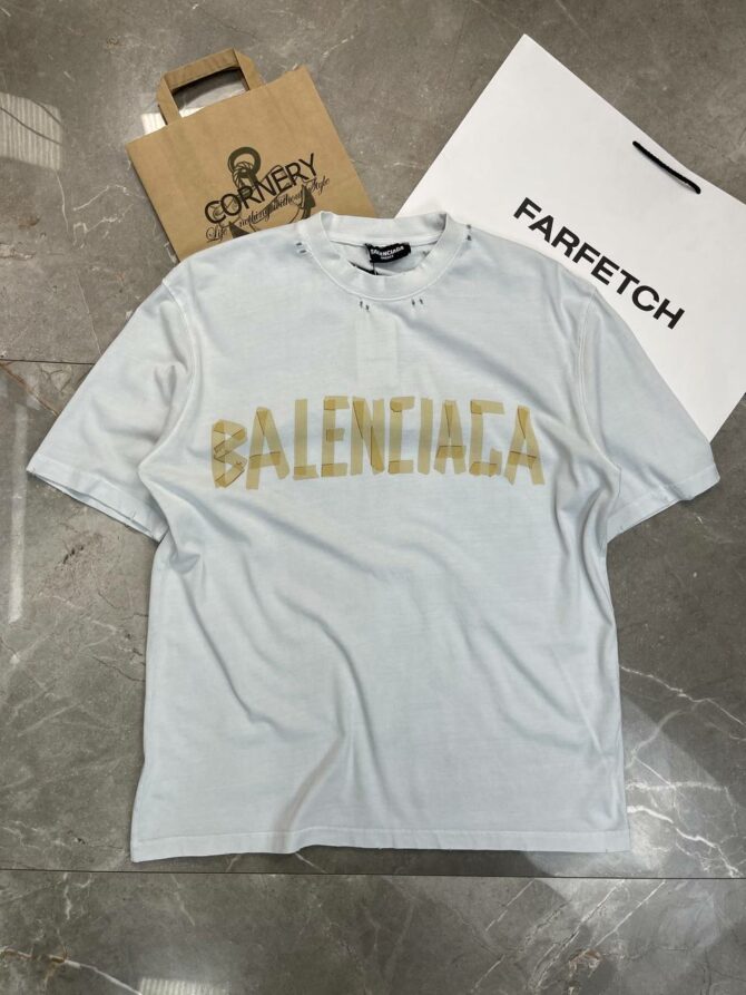 Футболка Balenciaga