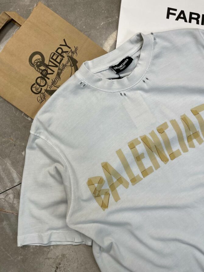 Футболка Balenciaga