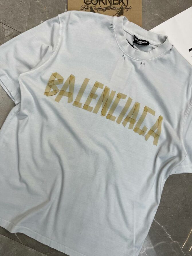 Футболка Balenciaga