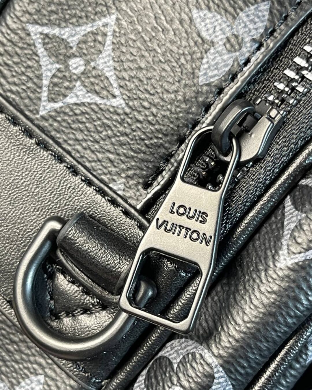 Сумка Louis Vuitton