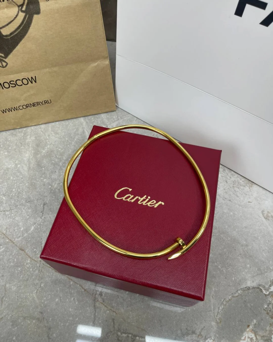 Колье Cartier Juste un Clou