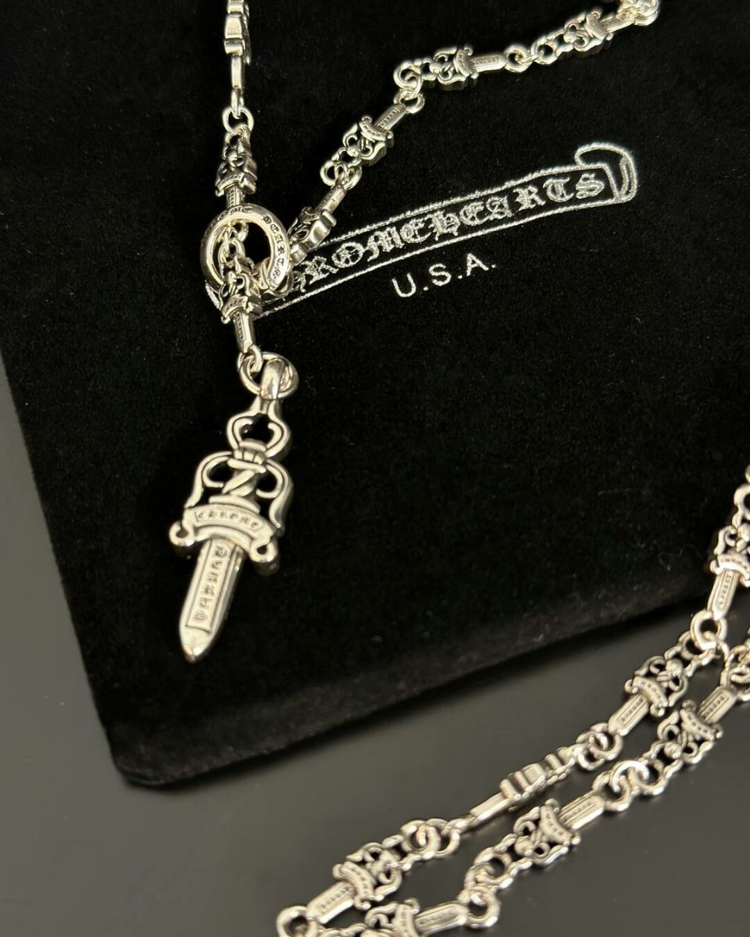 Колье Chrome Hearts