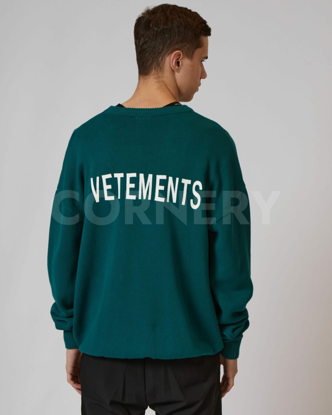 Свитер Vetements