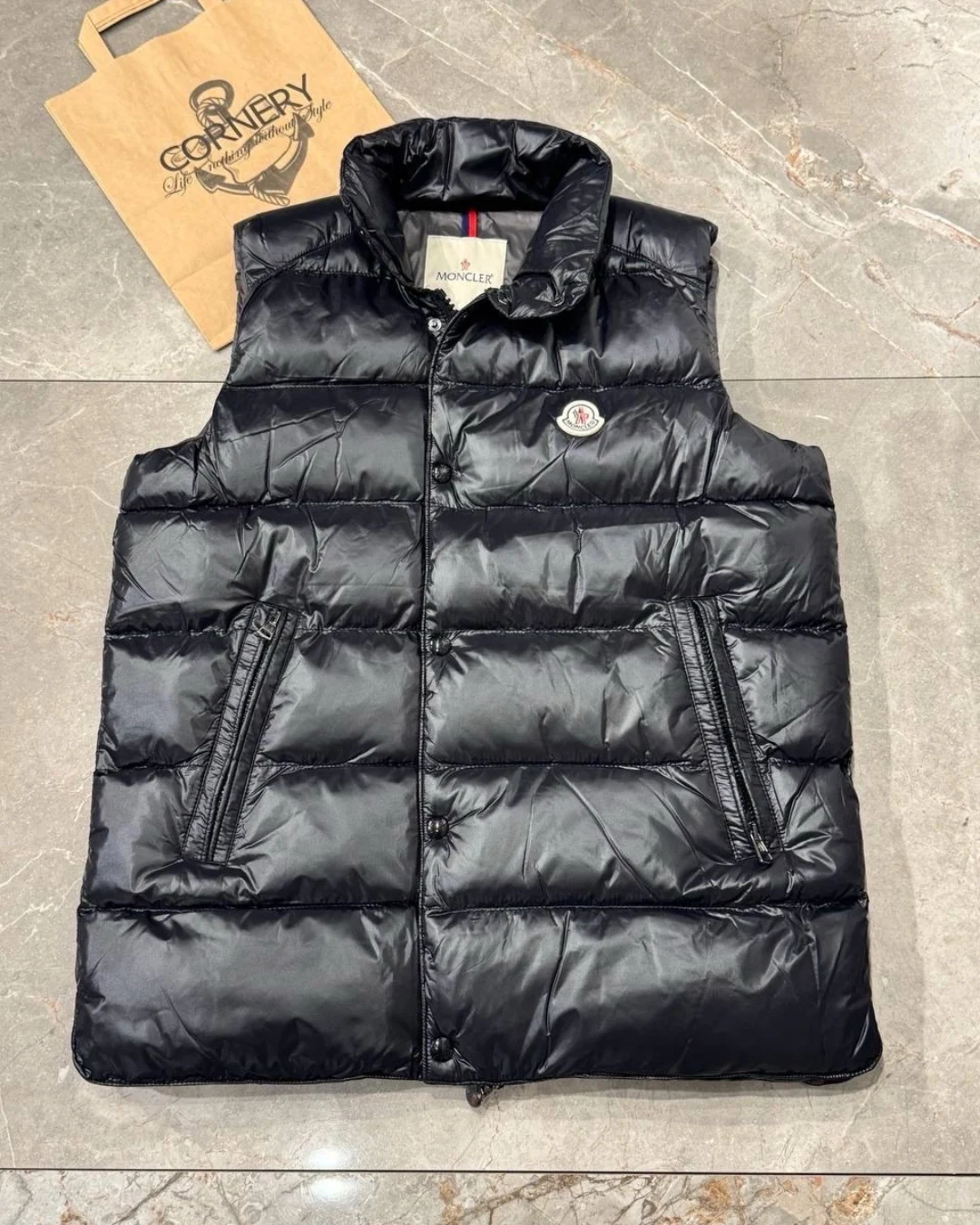 Жилет Moncler