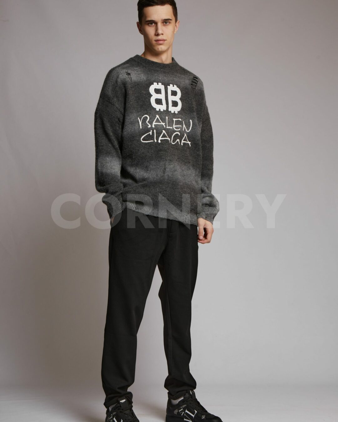 Свитер Balenciaga