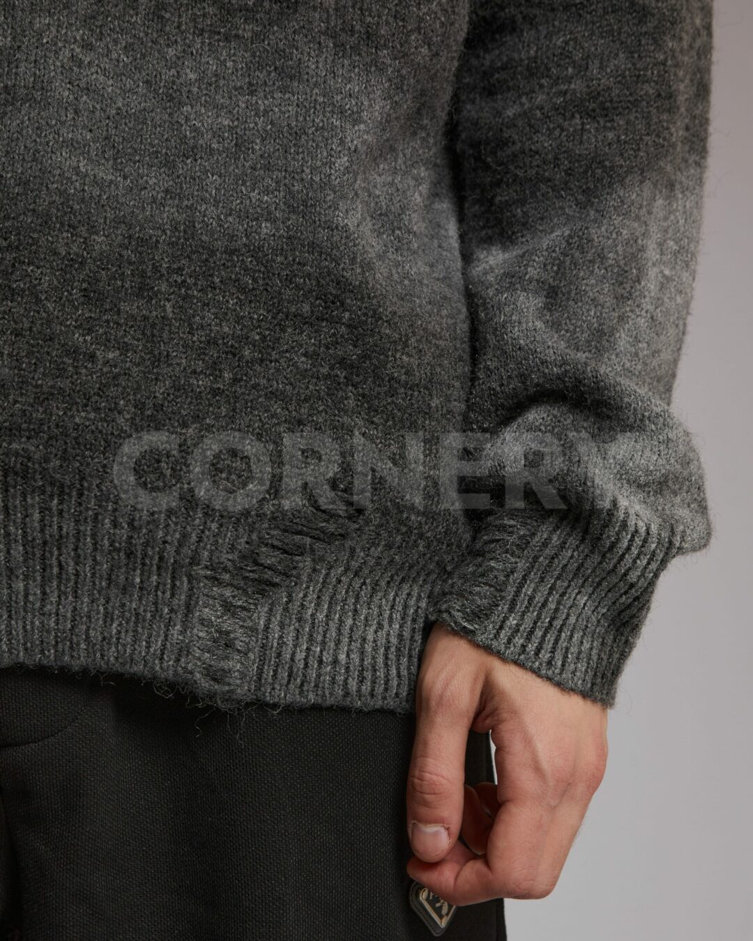 Свитер Balenciaga
