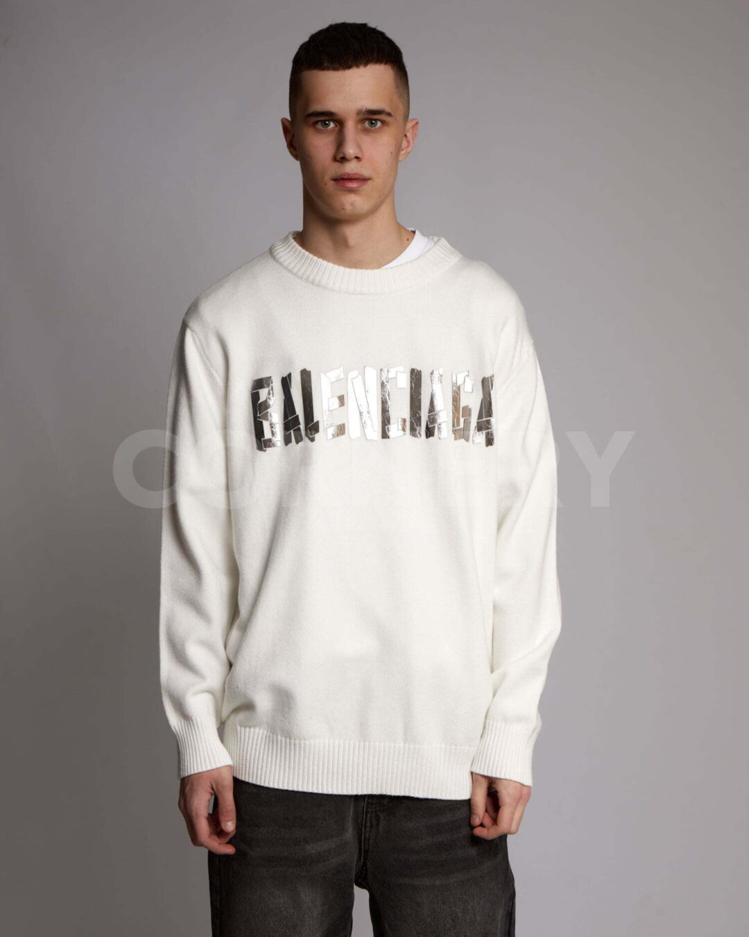 Свитер Balenciaga