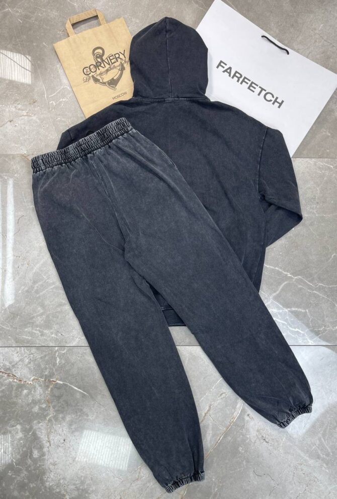 Костюм Balenciaga