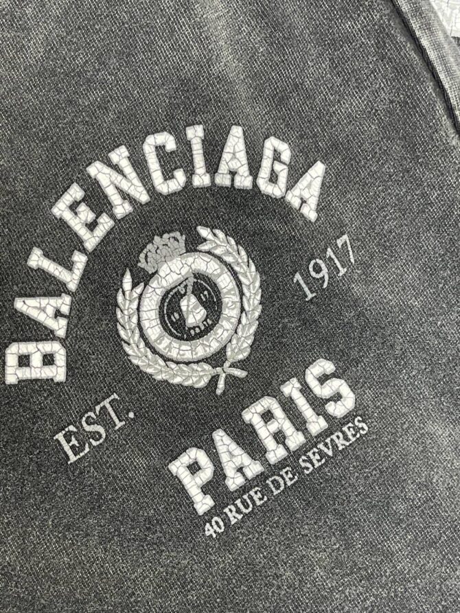 Костюм Balenciaga
