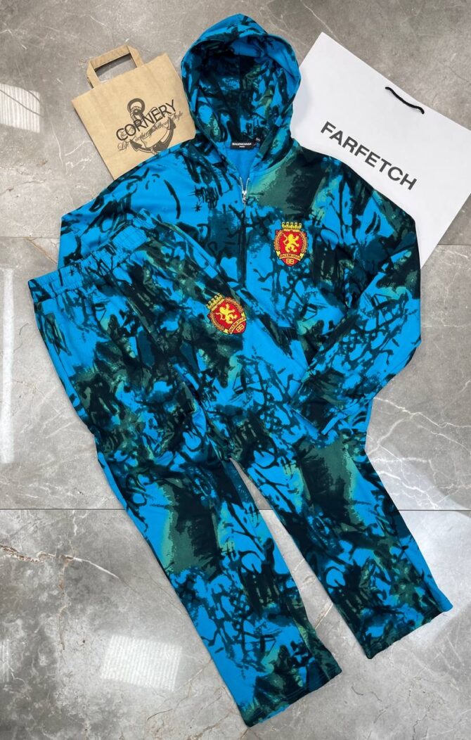 Костюм Balenciaga
