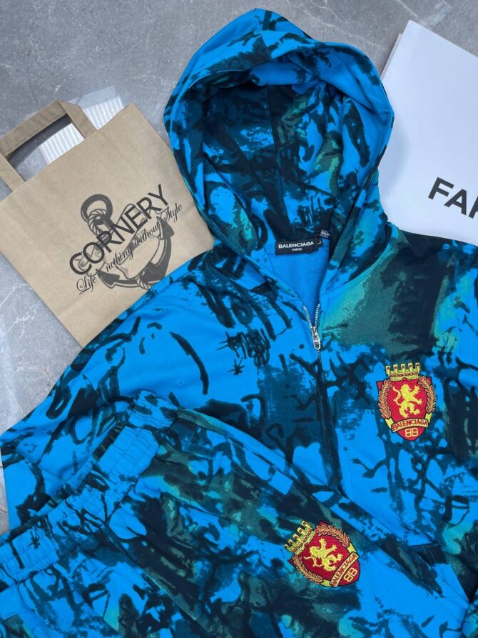 Костюм Balenciaga