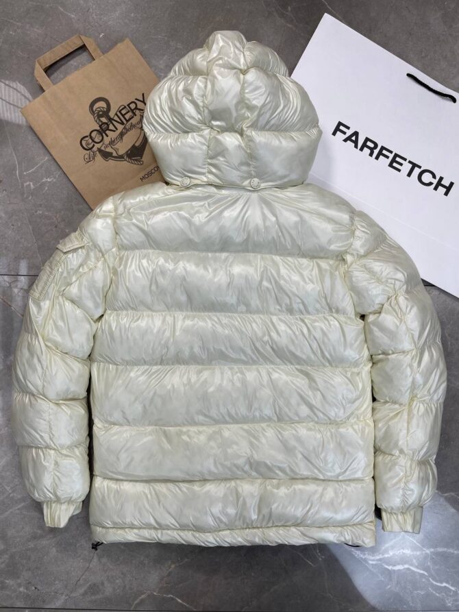 Пуховик Moncler