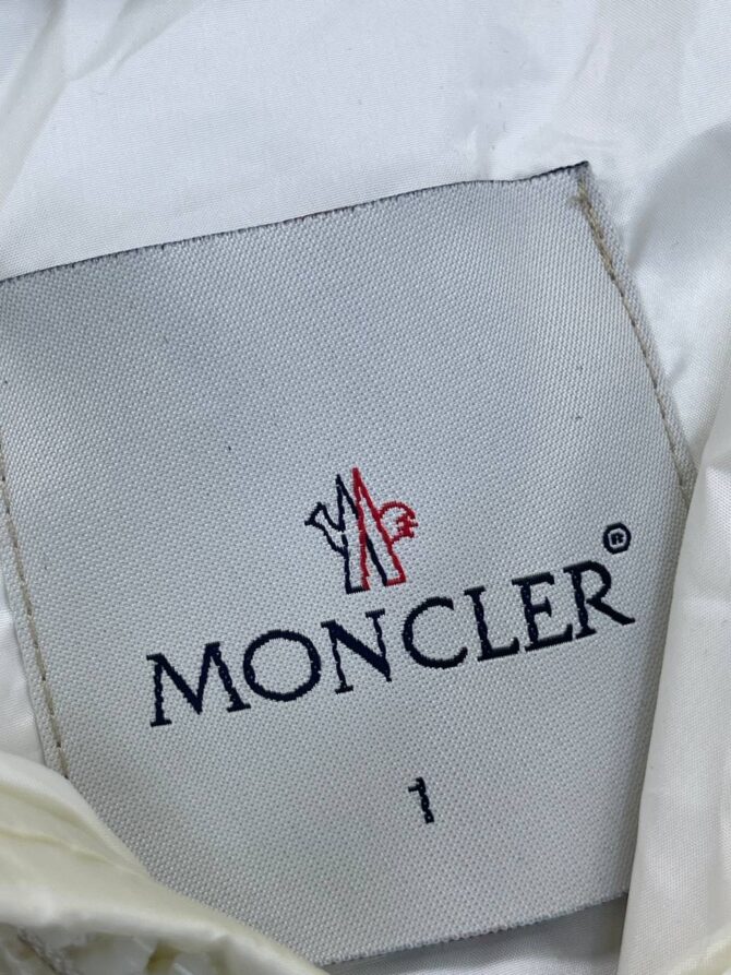 Пуховик Moncler