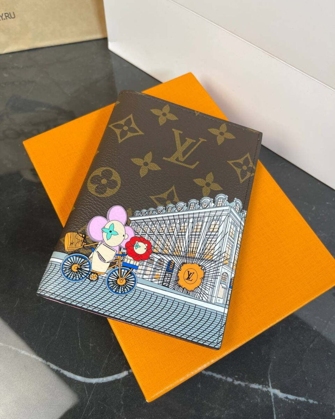 Обложка для паспорта Louis Vuitton