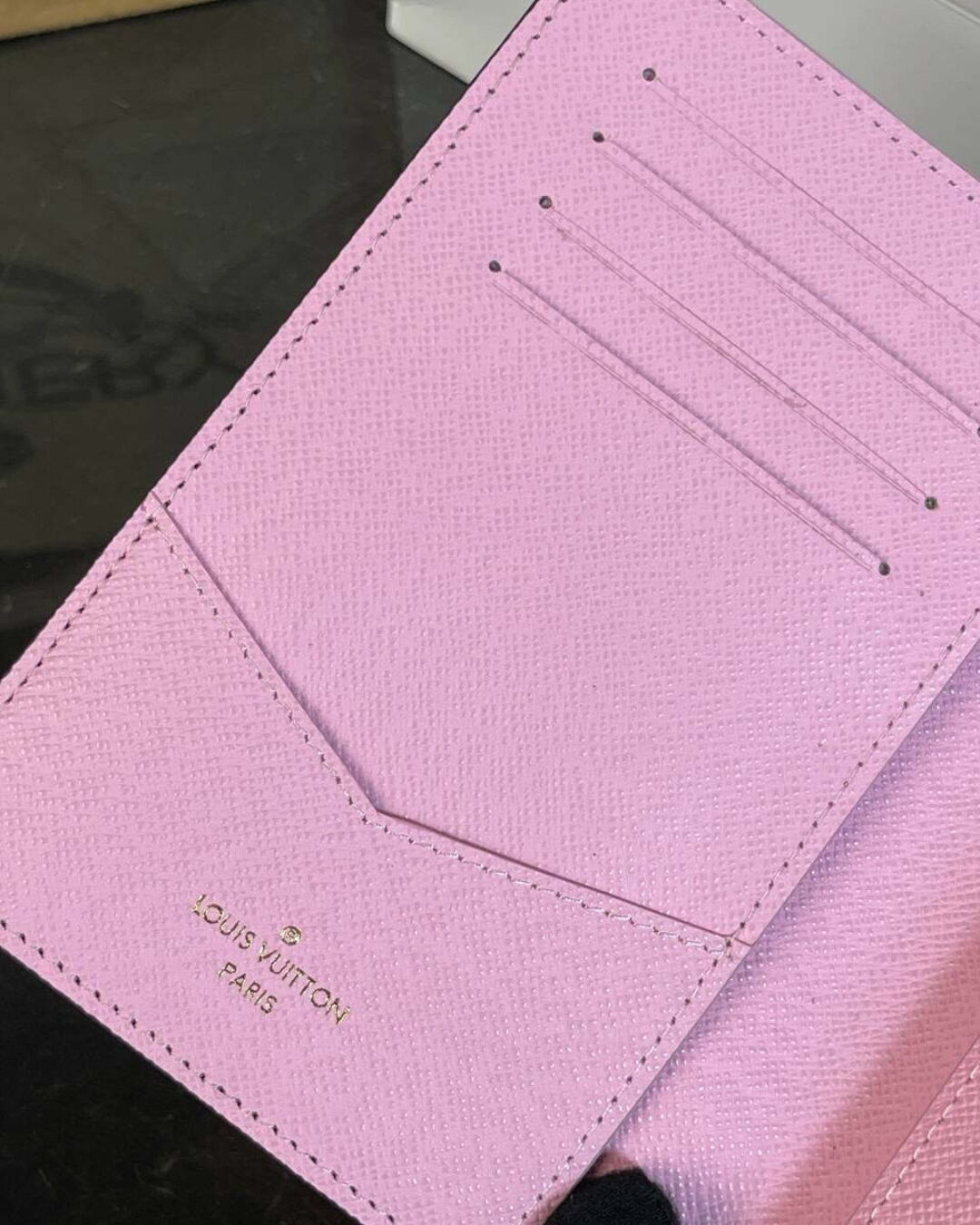 Обложка для паспорта Louis Vuitton