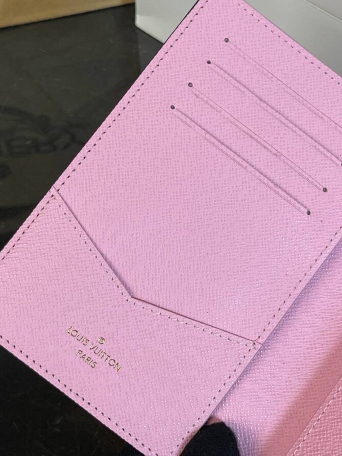Обложка для паспорта Louis Vuitton