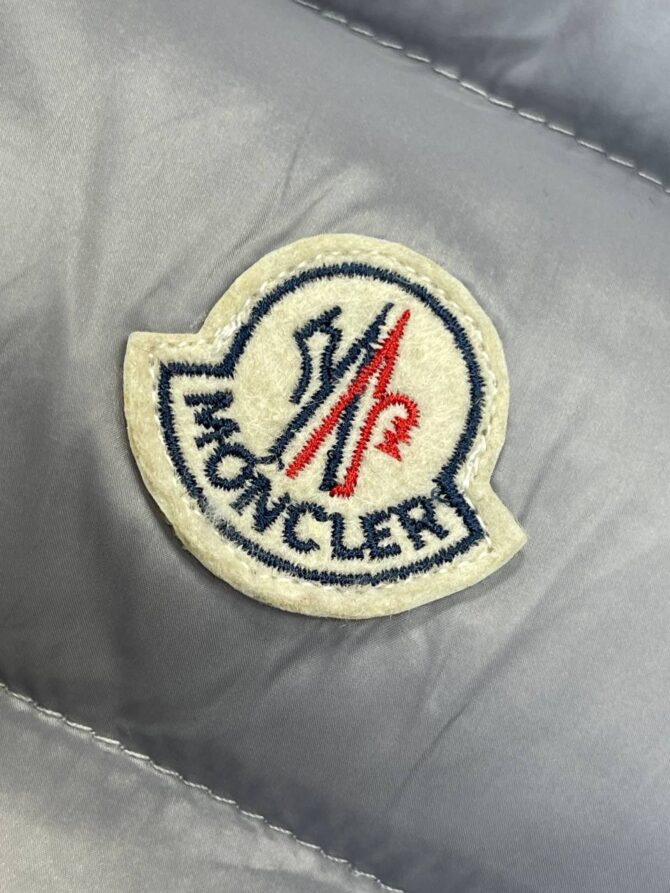 Жилет Moncler