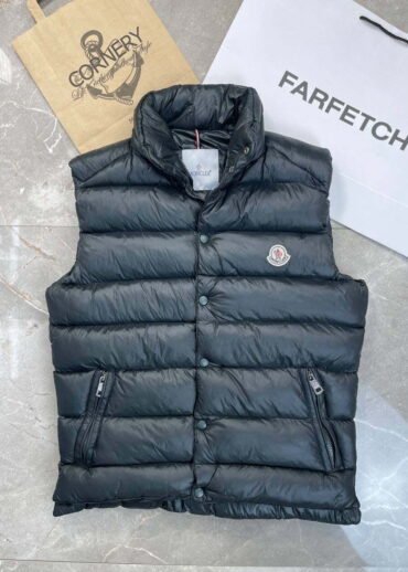 Жилет Moncler
