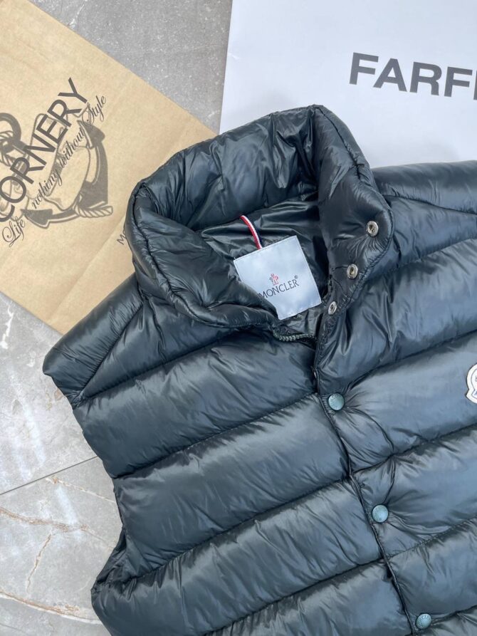 Жилет Moncler