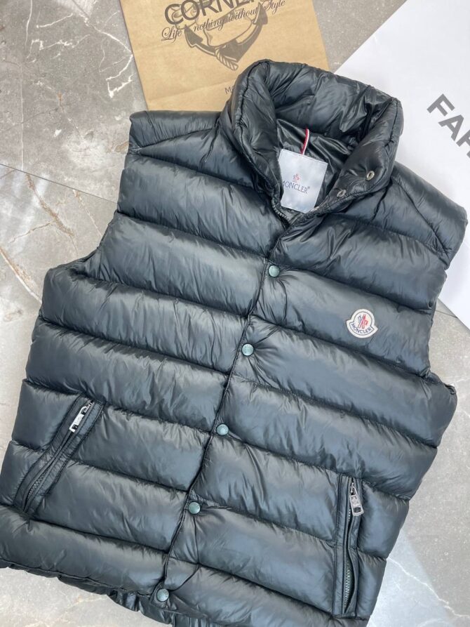 Жилет Moncler