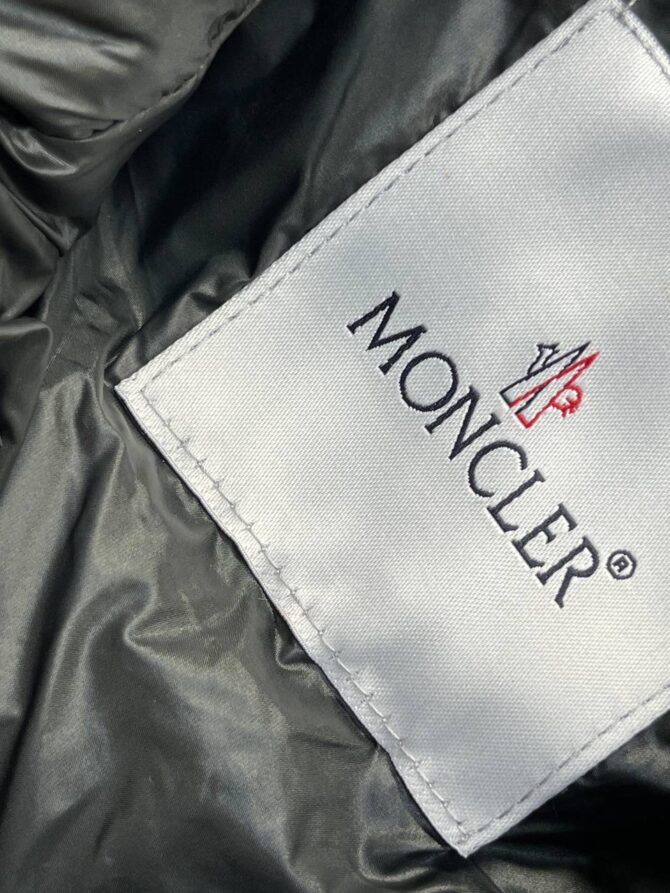 Жилет Moncler