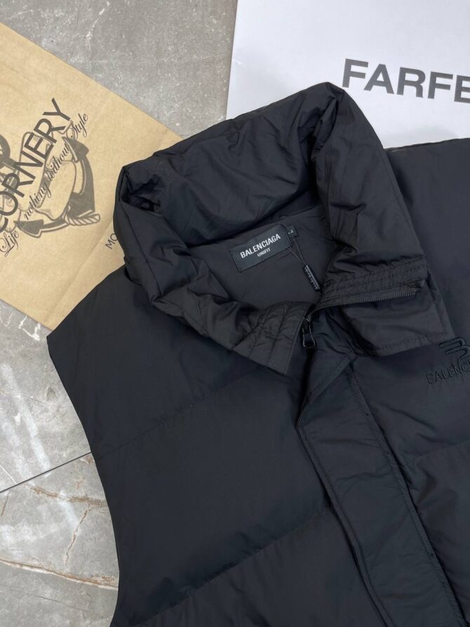 Жилет Balenciaga