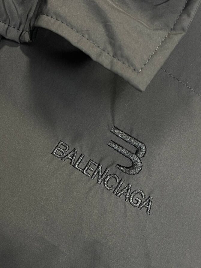 Жилет Balenciaga