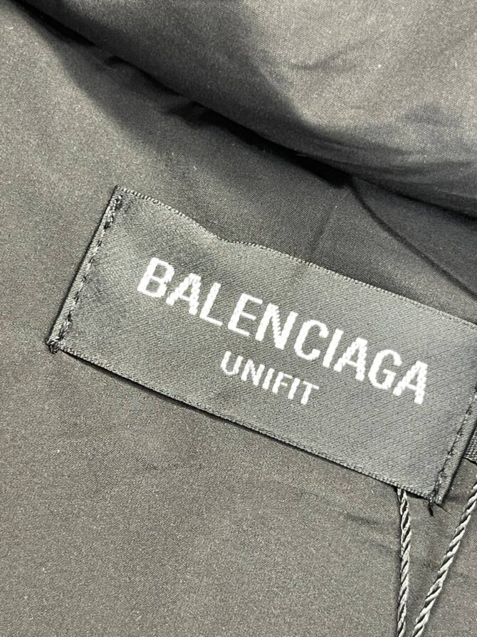 Жилет Balenciaga