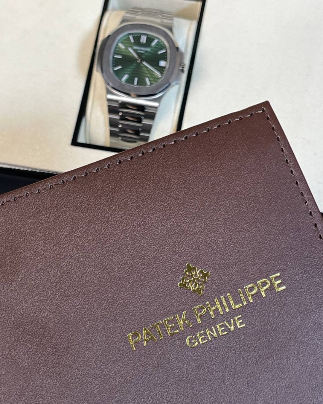 Часы Patek Philippe Nautilus — фото 6