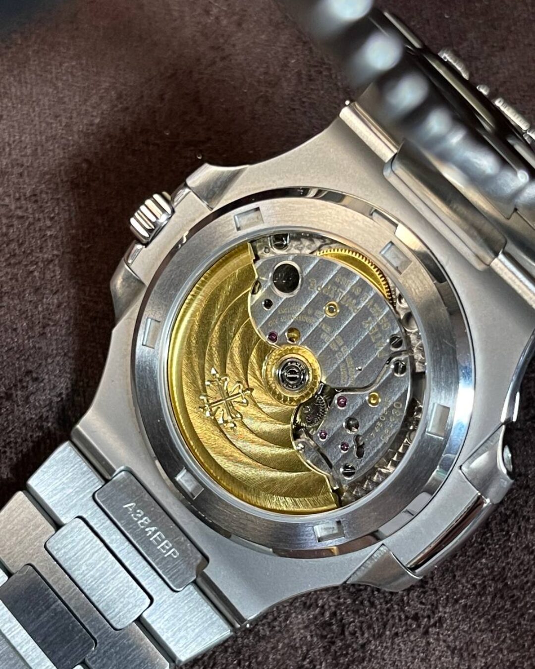 Часы Patek Philippe Nautilus — фото 8