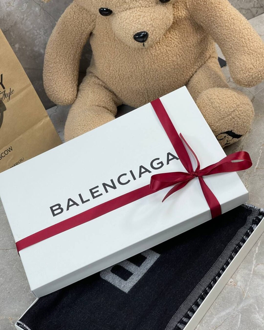 Шарф Balenciaga — фото 5
