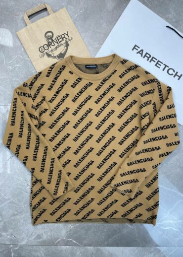 Свитер Balenciaga