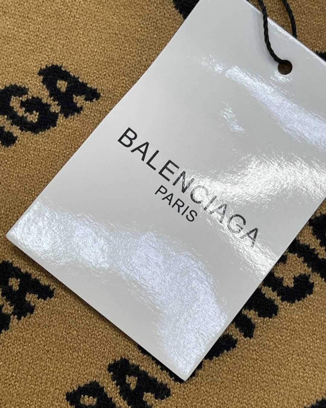 Свитер Balenciaga — фото 7