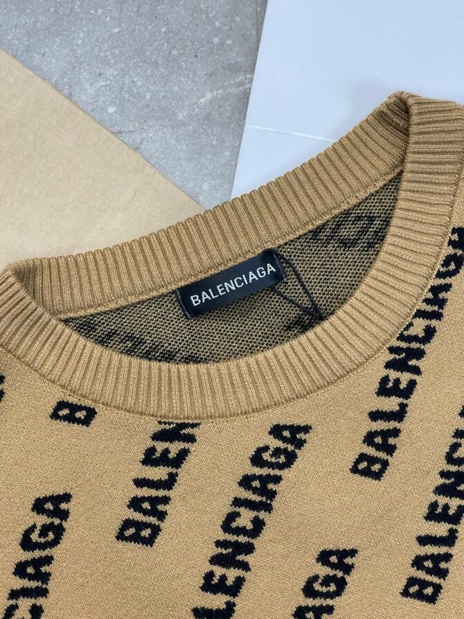 Свитер Balenciaga