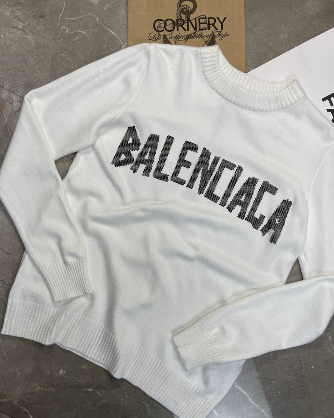 Свитер Balenciaga — фото 4