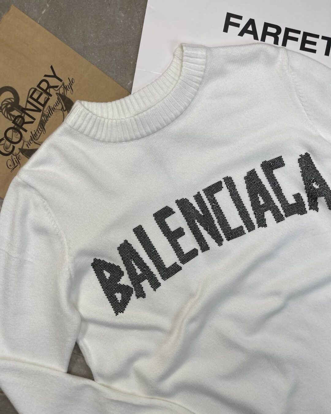 Свитер Balenciaga — фото 3