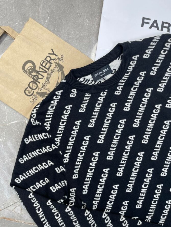 Свитер Balenciaga